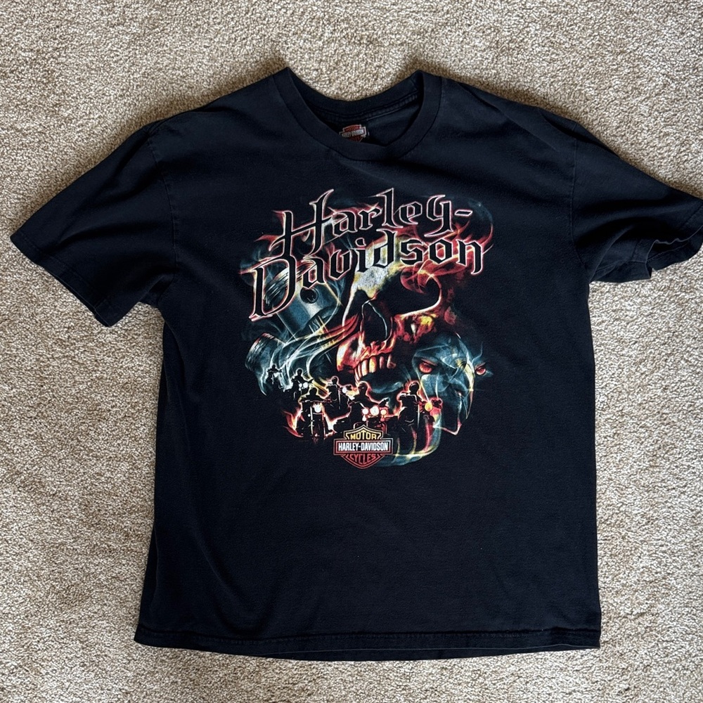 Harley-Davidson Black and Red Graphic Tee